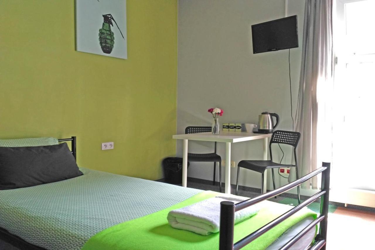 Albergue Mish Mash Nowogrodzka Varsovia Exterior foto