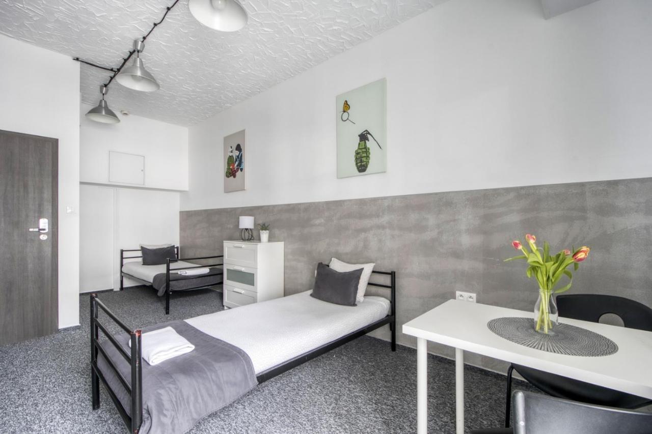 Albergue Mish Mash Nowogrodzka Varsovia Exterior foto