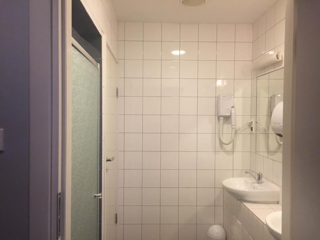 Albergue Mish Mash Nowogrodzka Varsovia Exterior foto