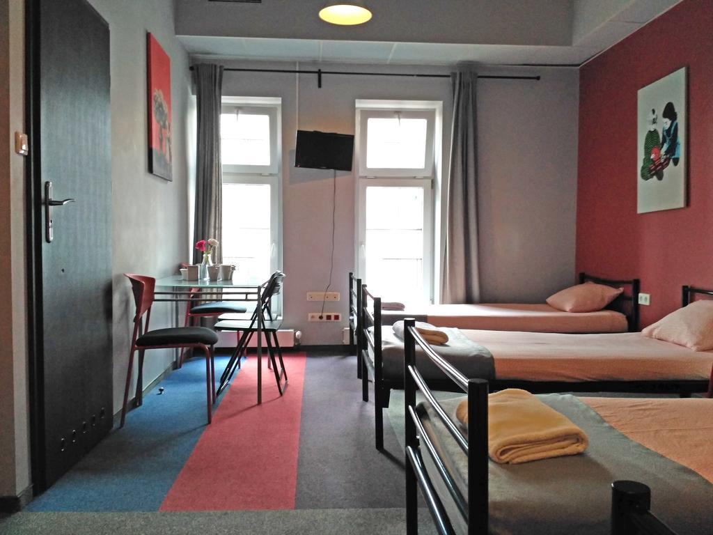 Albergue Mish Mash Nowogrodzka Varsovia Exterior foto
